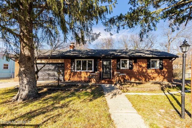 215 Sunset Lane, Howell, NJ 07731