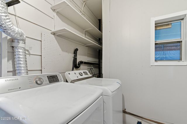 215 Sunset Lane, Howell, NJ 07731