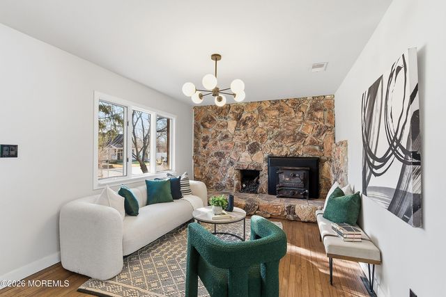 215 Sunset Lane, Howell, NJ 07731