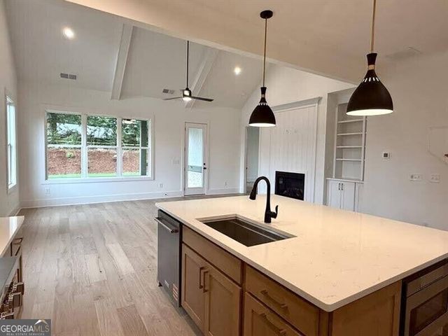 800 Lapis Trail, Kennesaw, GA 30152
