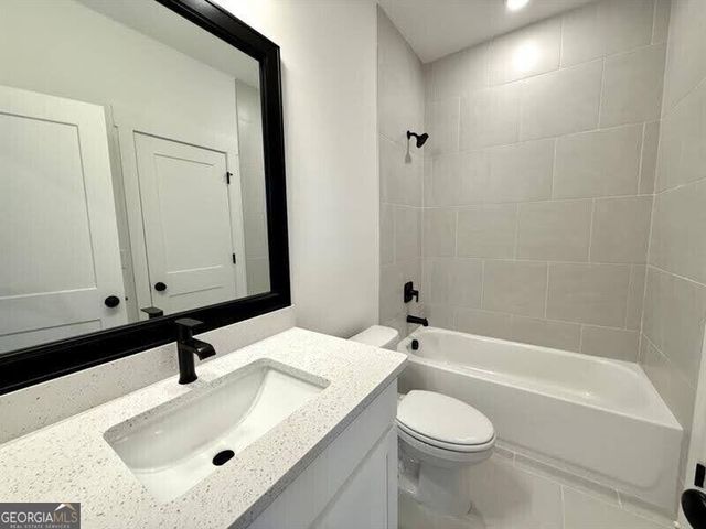 800 Lapis Trail, Kennesaw, GA 30152