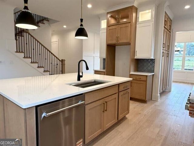 800 Lapis Trail, Kennesaw, GA 30152