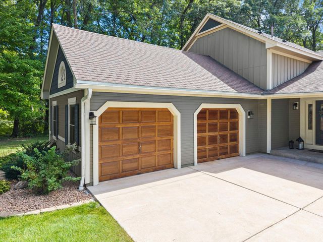 4556 224th Avenue NE, East Bethel, MN 55011
