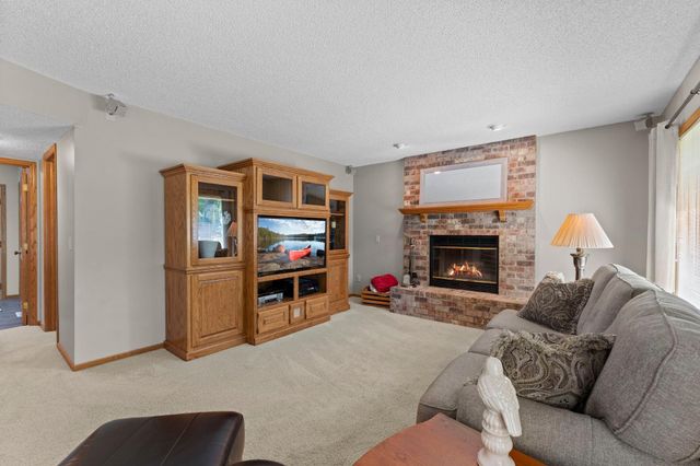 4556 224th Avenue NE, East Bethel, MN 55011
