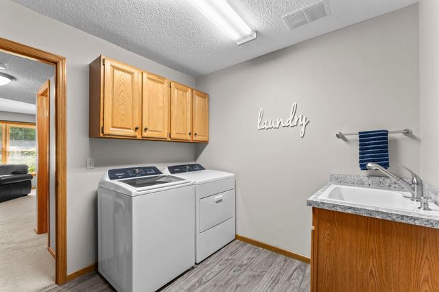 4556 224th Avenue NE, East Bethel, MN 55011