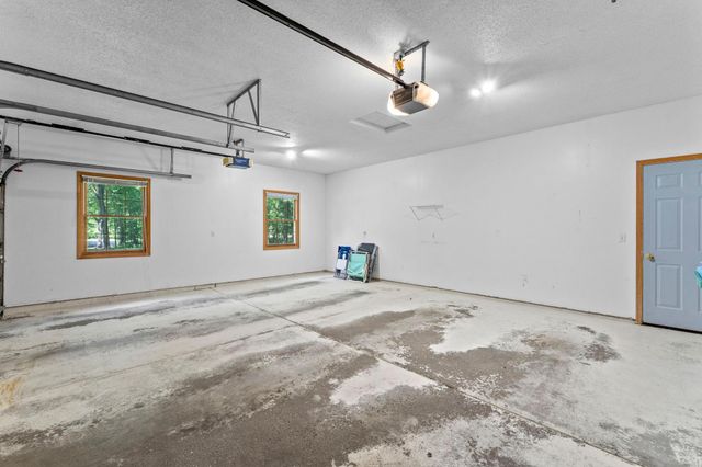 4556 224th Avenue NE, East Bethel, MN 55011