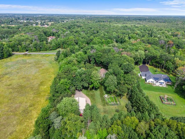 4556 224th Avenue NE, East Bethel, MN 55011