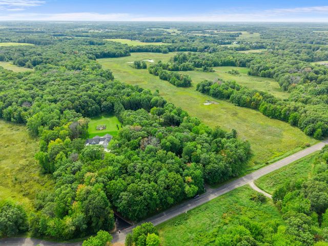 4556 224th Avenue NE, East Bethel, MN 55011