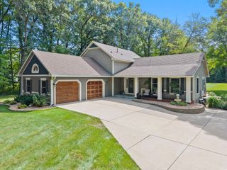 4556 224th Avenue NE, East Bethel, MN 55011