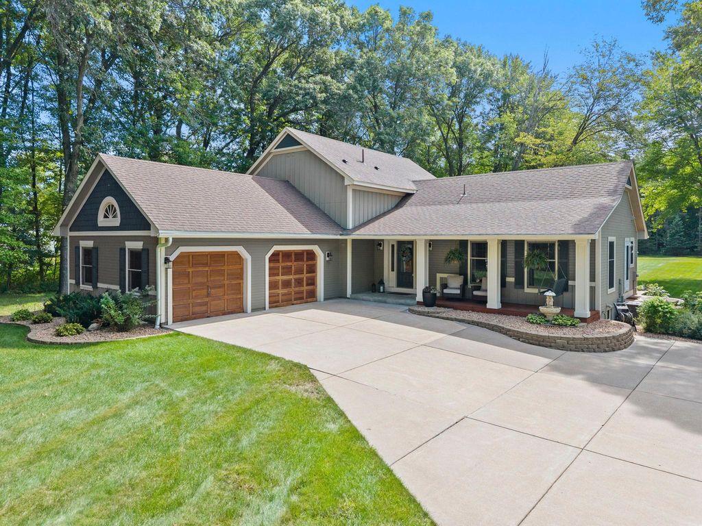 4556 224th Avenue NE, East Bethel, MN 55011 — exterior