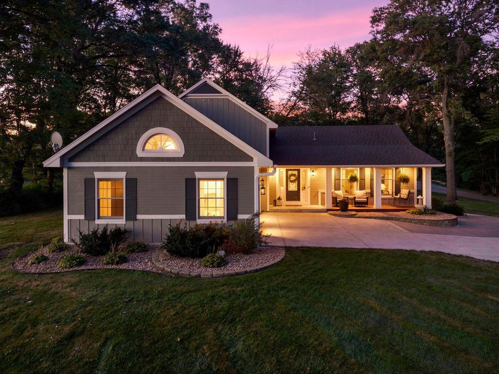 4556 224th Avenue NE, East Bethel, MN 55011 — photo 2