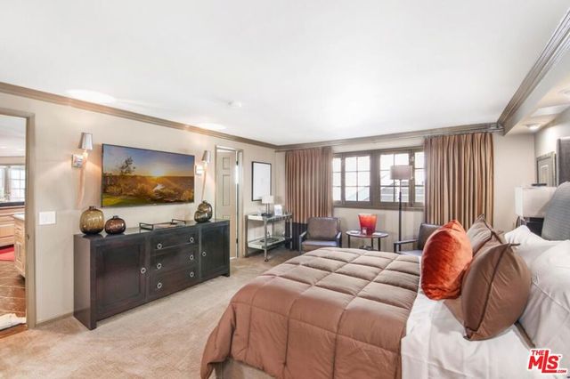 3200 Primera Avenue, Los Angeles, CA 90068
