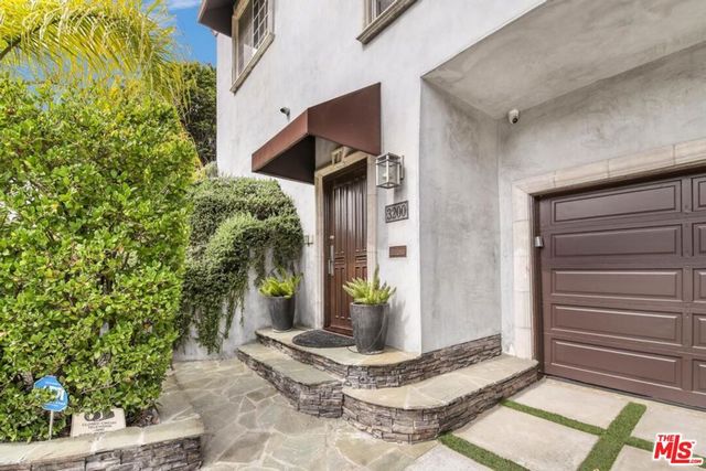 3200 Primera Avenue, Los Angeles, CA 90068