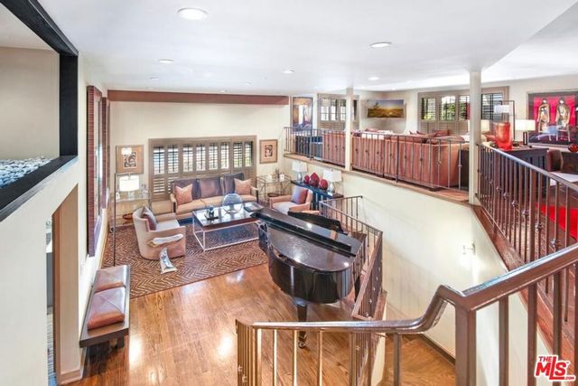 3200 Primera Avenue, Los Angeles, CA 90068