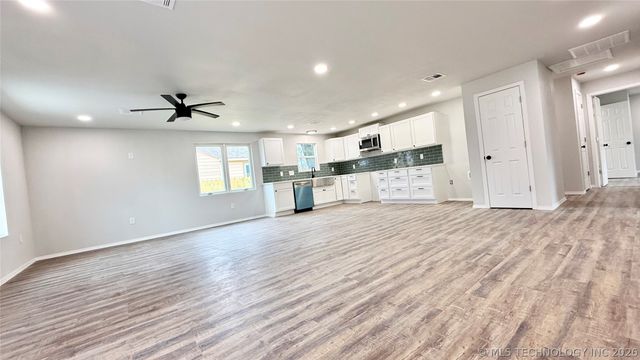 26 W Ash Place, Sperry, OK 74073