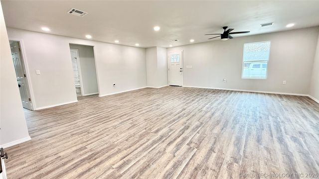 26 W Ash Place, Sperry, OK 74073