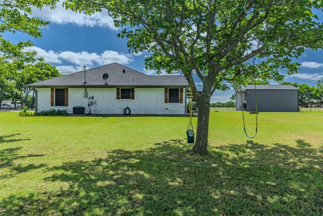 330 PR 281, Bonham, TX 75418