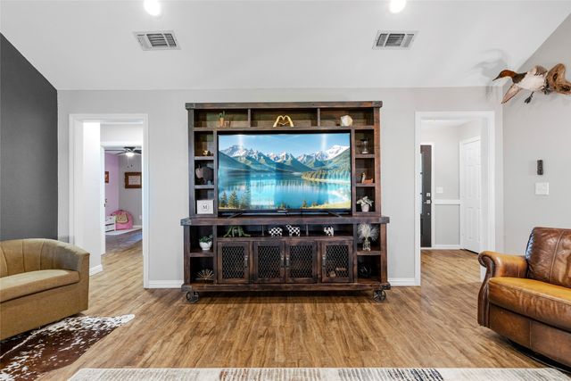 330 PR 281, Bonham, TX 75418