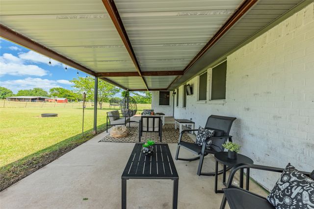 330 PR 281, Bonham, TX 75418