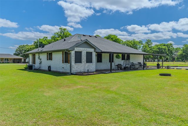 330 PR 281, Bonham, TX 75418