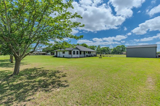330 PR 281, Bonham, TX 75418