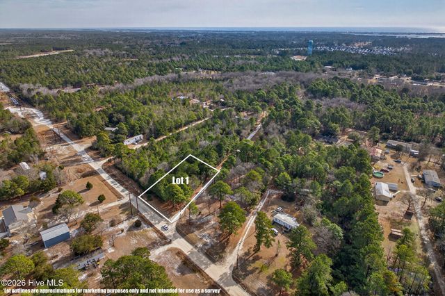 413-421 Buds Lane, Hampstead, NC 28443