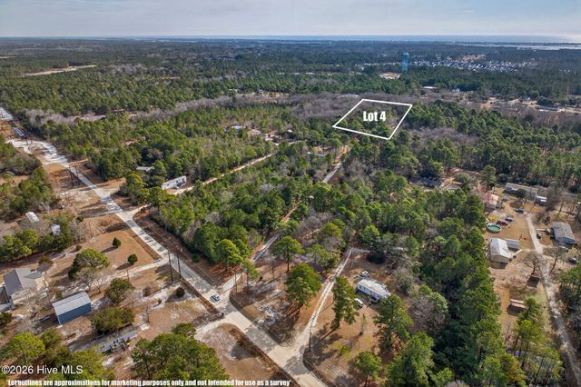 413-421 Buds Lane, Hampstead, NC 28443