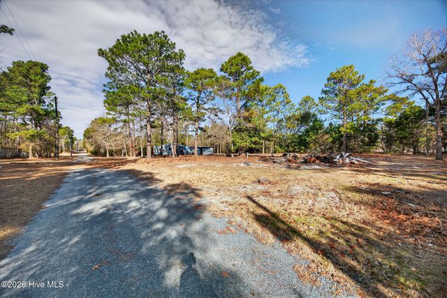 413-421 Buds Lane, Hampstead, NC 28443