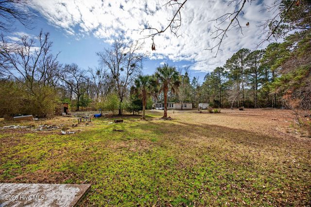 413-421 Buds Lane, Hampstead, NC 28443