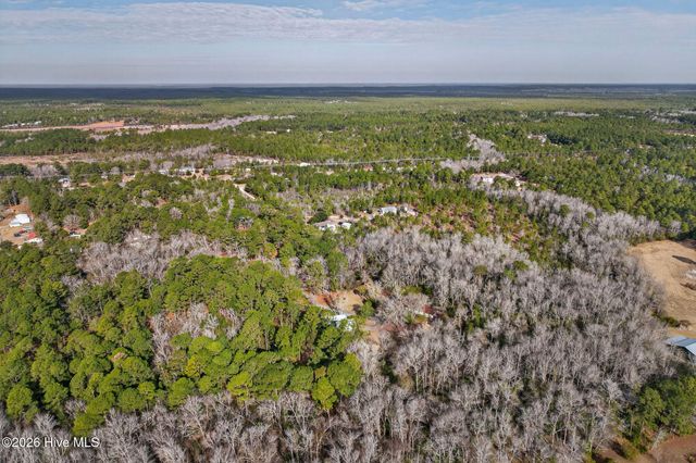 413-421 Buds Lane, Hampstead, NC 28443