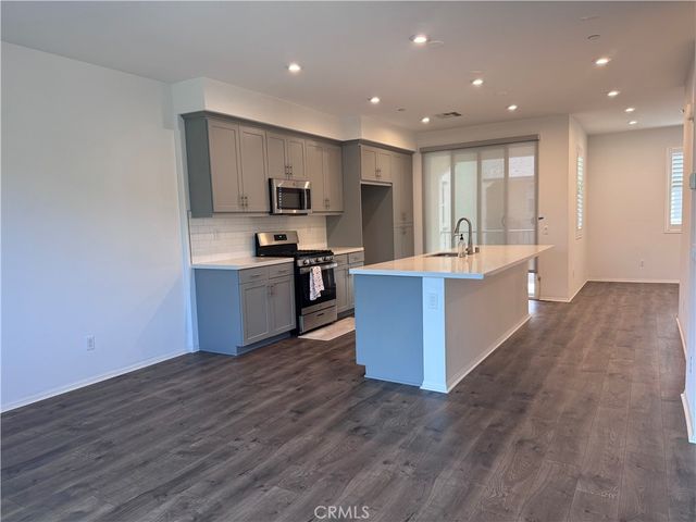 8141 Garden Park, Chino, CA 91708