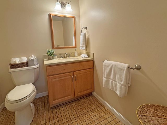 75 Meadow Drive, Hollis, NH 03049