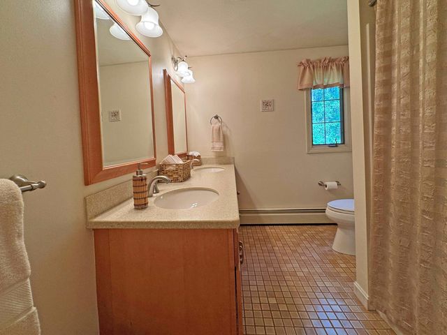 75 Meadow Drive, Hollis, NH 03049