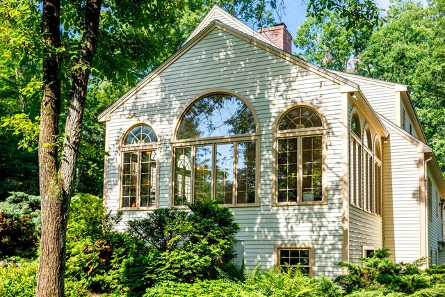 75 Meadow Drive, Hollis, NH 03049