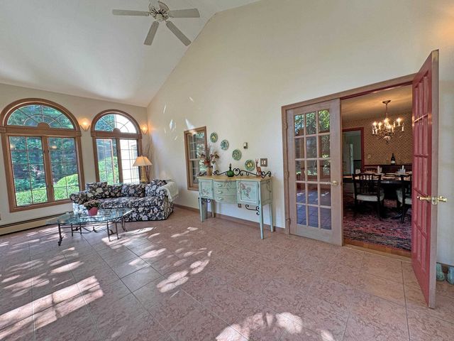 75 Meadow Drive, Hollis, NH 03049