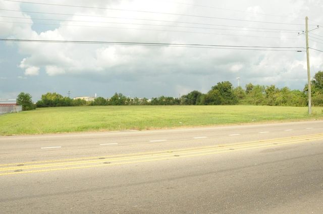 2316 Grand Caillou Road, Houma, LA 70363