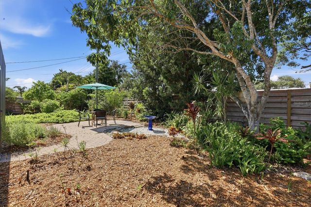 3504 BROOKLINE DRIVE, Sarasota, FL 34239