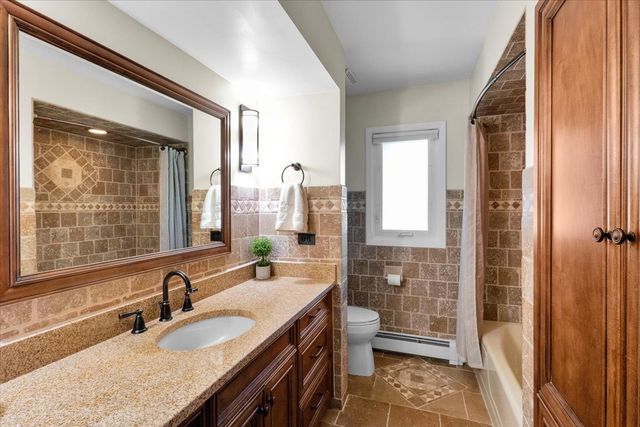 900 Murphy Drive, Joliet, IL 60435