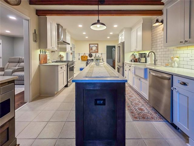 403 Old Rosser Road, Stone Mountain, GA 30087