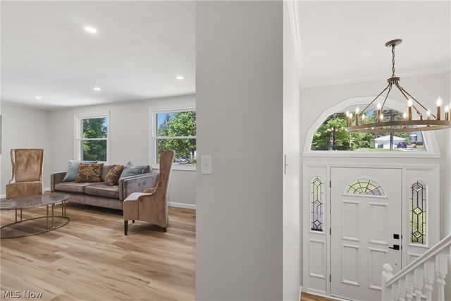 7090 Euclid Chardon Road, Kirtland, OH 44094