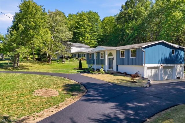 7090 Euclid Chardon Road, Kirtland, OH 44094
