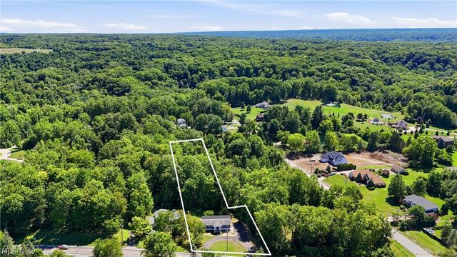 7090 Euclid Chardon Road, Kirtland, OH 44094