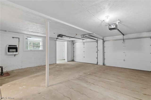 7090 Euclid Chardon Road, Kirtland, OH 44094