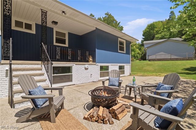 7090 Euclid Chardon Road, Kirtland, OH 44094