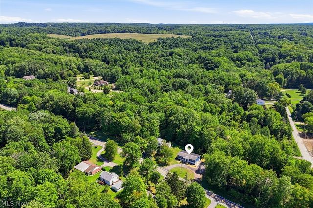 7090 Euclid Chardon Road, Kirtland, OH 44094