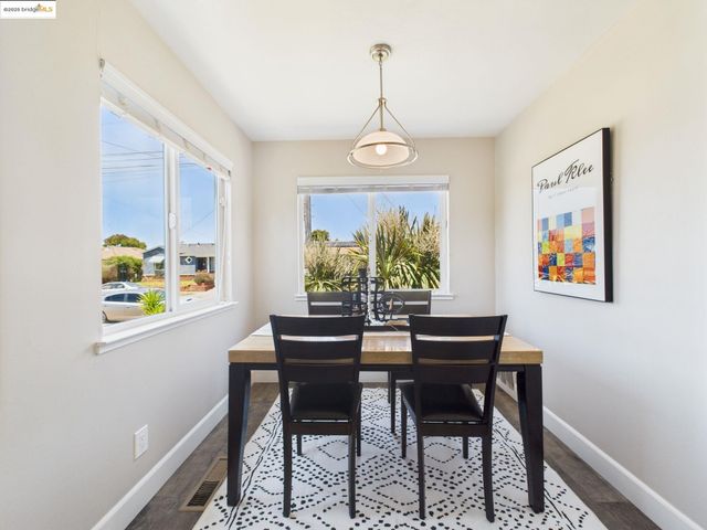 2532 Lincoln Ave, Richmond, CA 94804