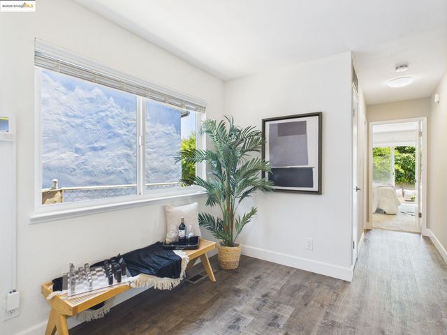 2532 Lincoln Ave, Richmond, CA 94804