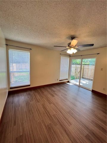 103 S Kaupo DR B, Bastrop, TX 78602