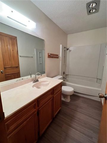 103 S Kaupo DR B, Bastrop, TX 78602