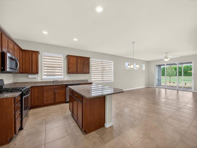 12901 SW Vermillion Circle, Port St. Lucie, FL 34987